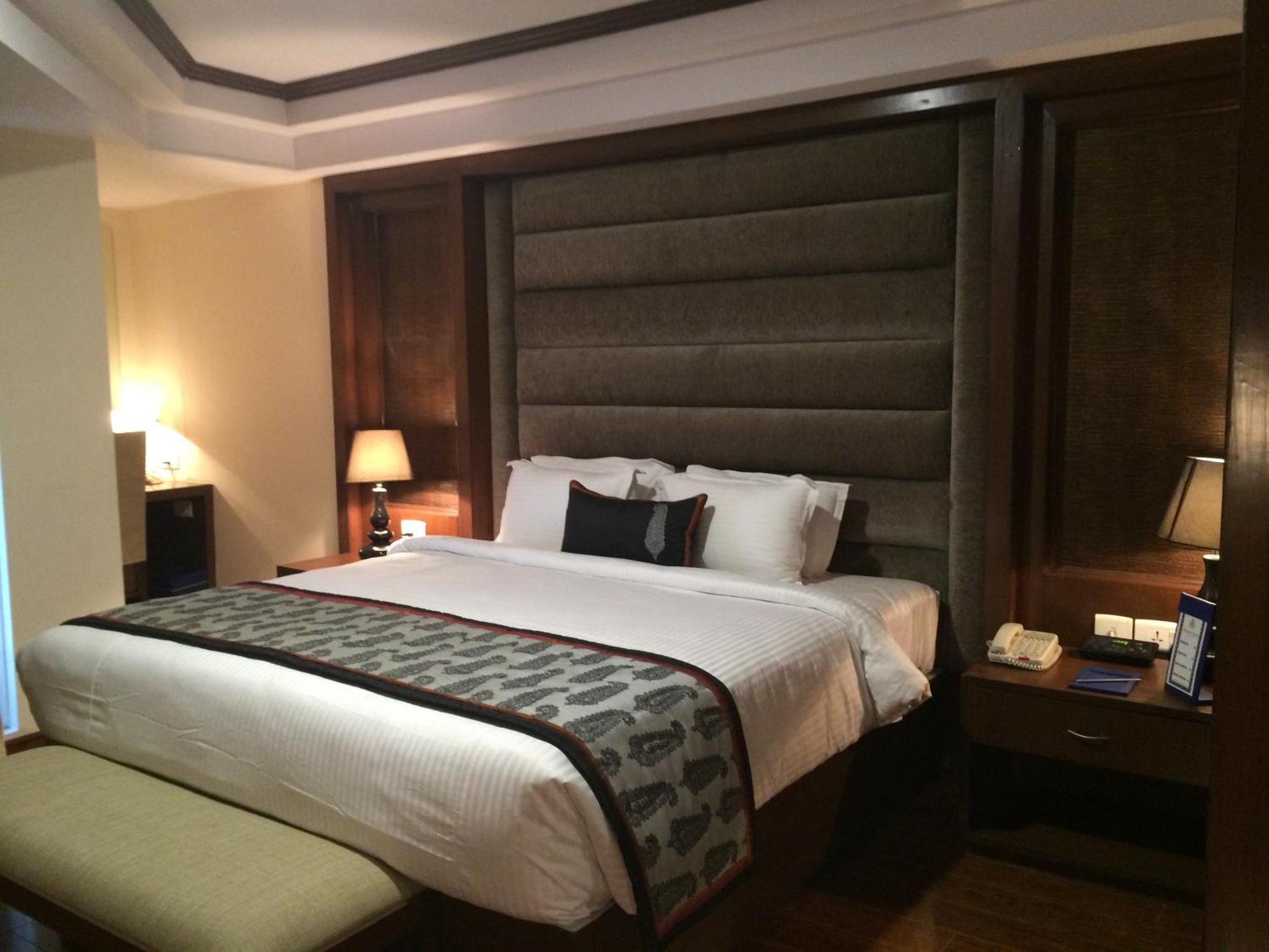 Hotel Golden Tulip Jaipur Extérieur photo