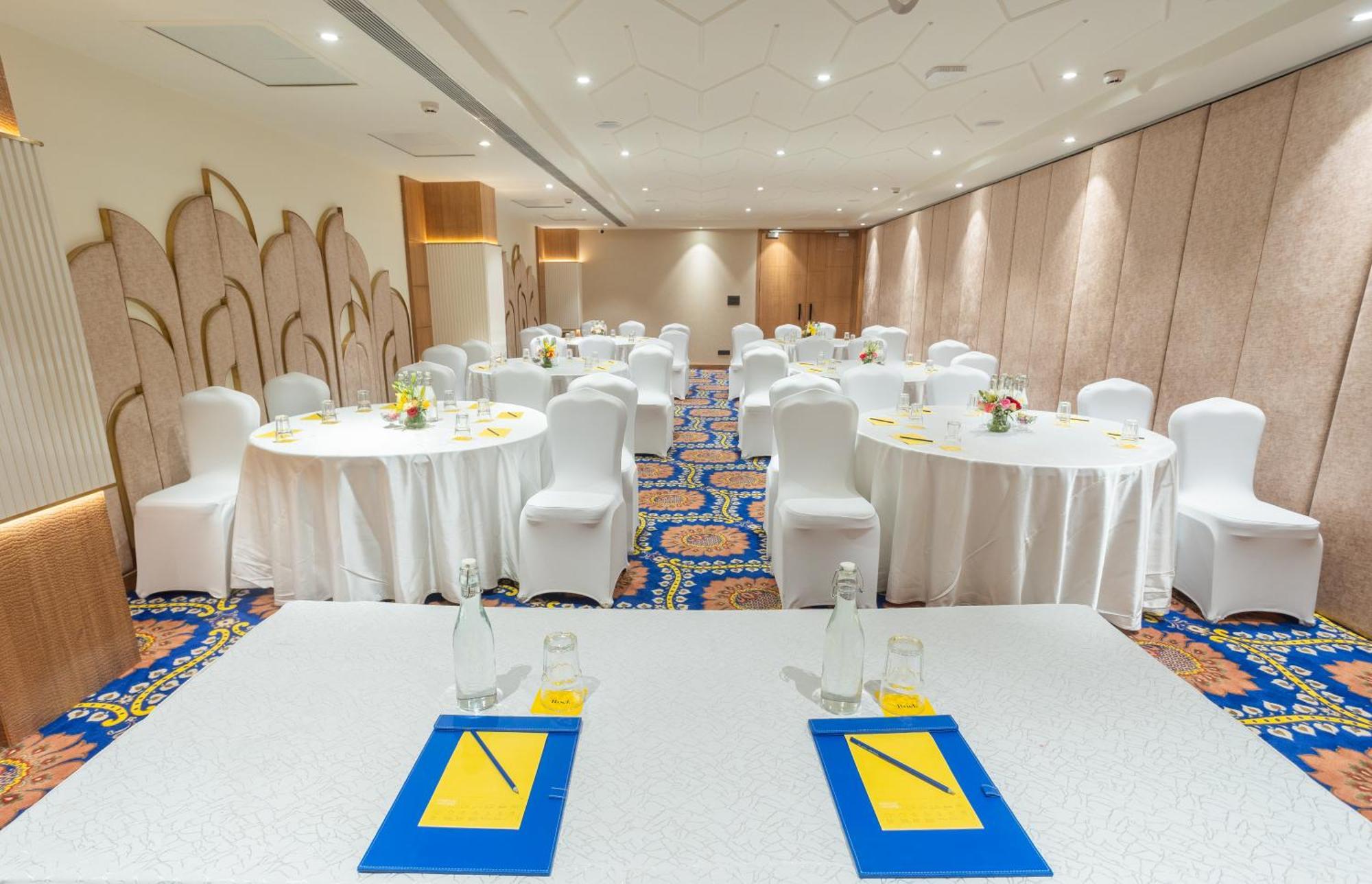 Hotel Golden Tulip Jaipur Extérieur photo