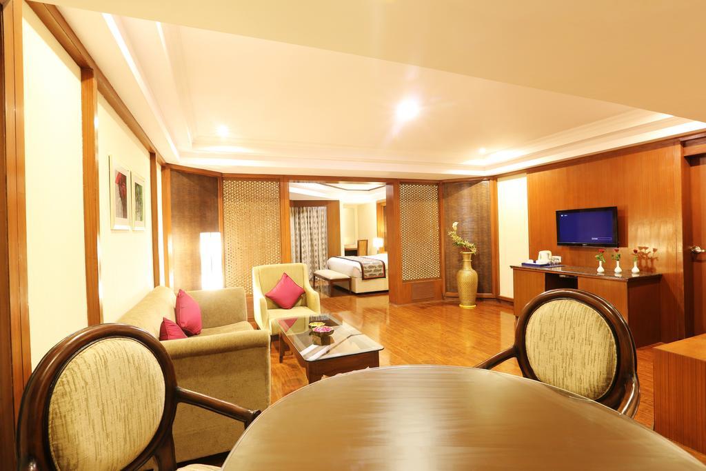 Hotel Golden Tulip Jaipur Extérieur photo