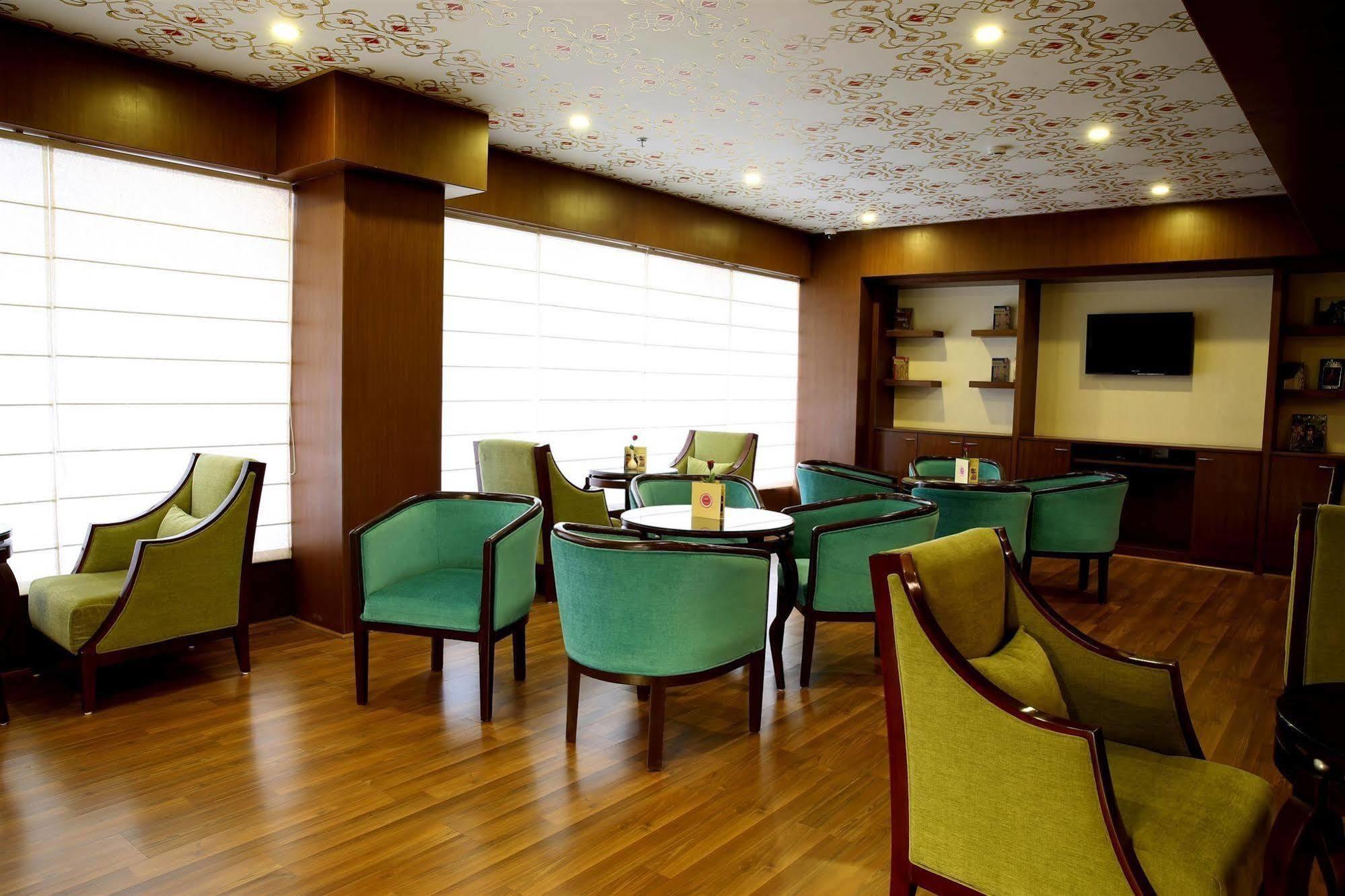 Hotel Golden Tulip Jaipur Extérieur photo