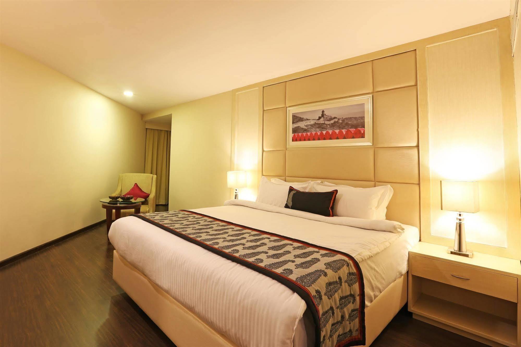 Hotel Golden Tulip Jaipur Extérieur photo