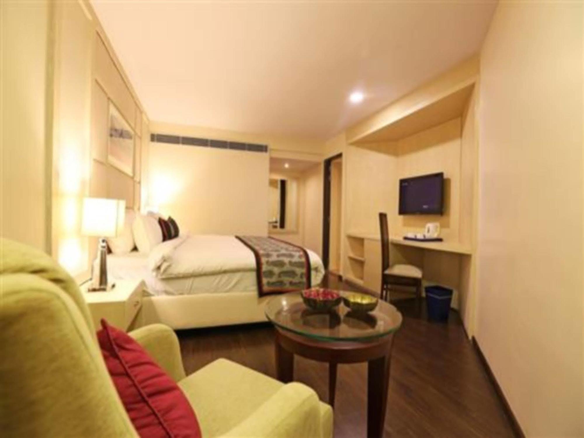 Hotel Golden Tulip Jaipur Extérieur photo